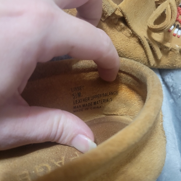 Rampage moccasins - Picture 2 of 2